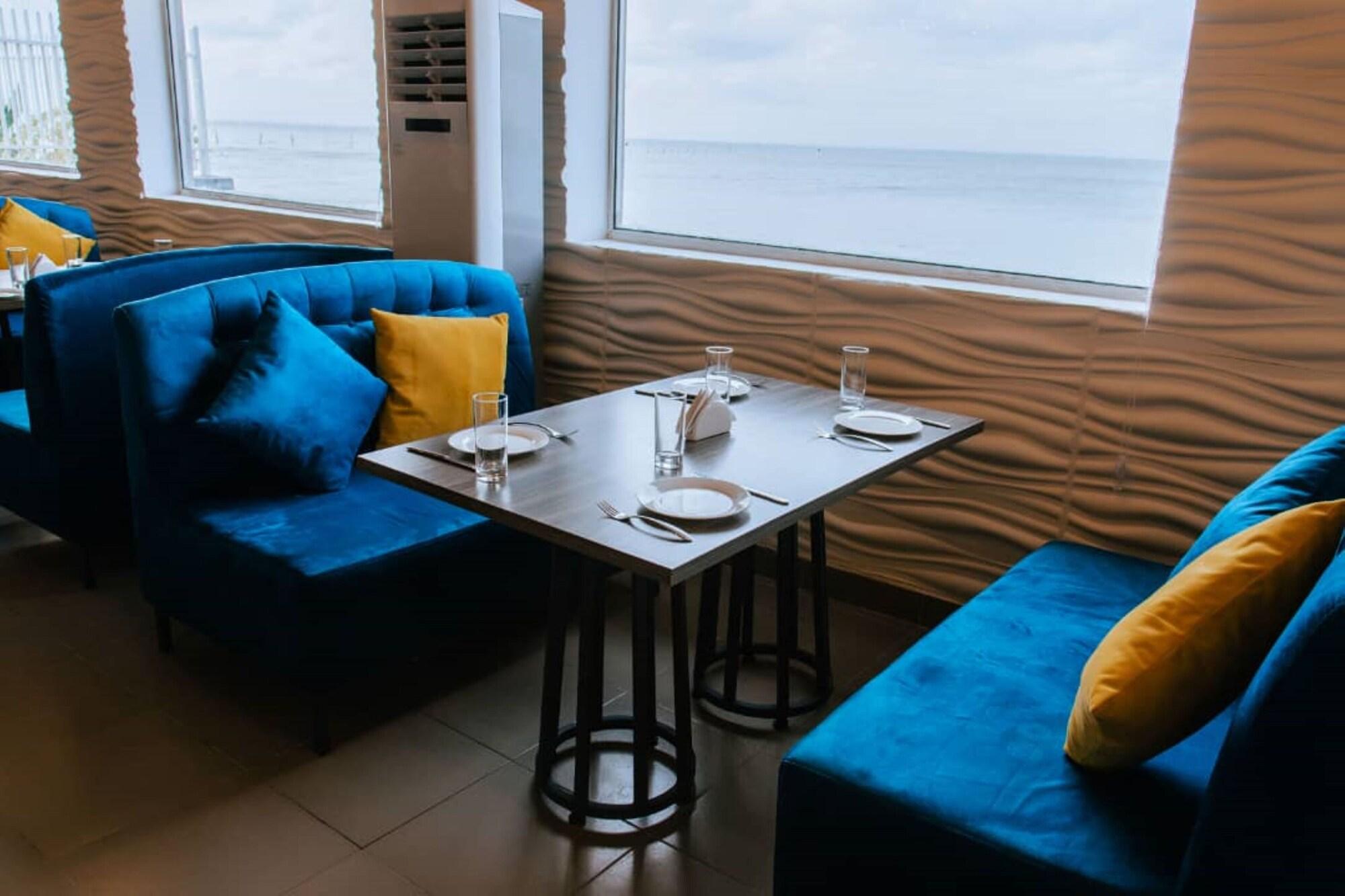 Restaurant Aries Suites