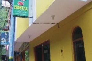 Alojamiento - Hostal Las Rocas