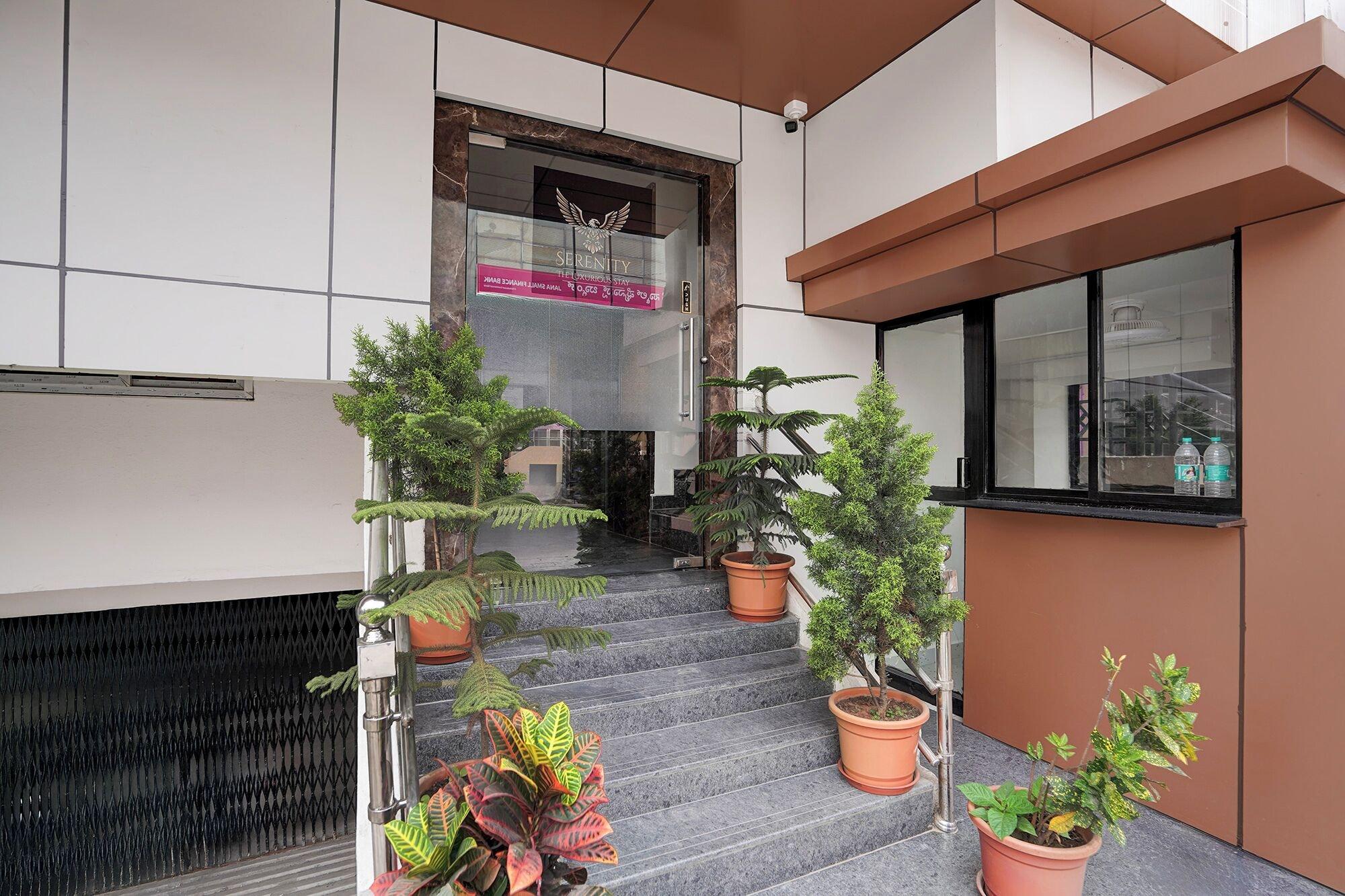 Vista Lobby Fabhotel Serenity I