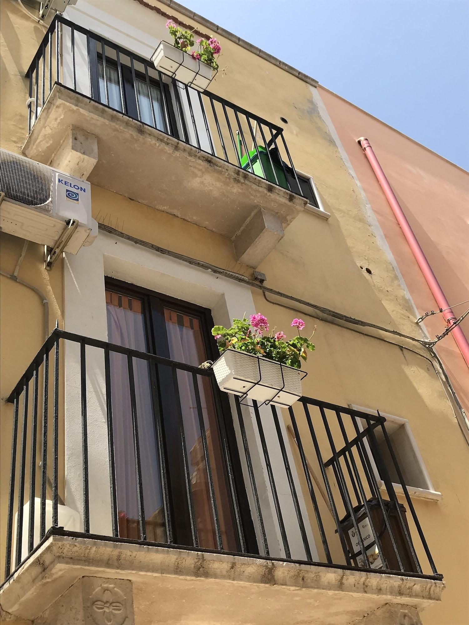 Vista Exterior CastelDuomo - Dimore Deluxe