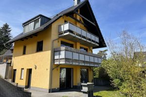 Arriendo temporal - Cosy apartment in villa for 8 people with WIFI, TV, terrace, pets allowed and parking