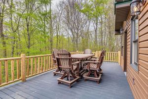 Alquiler Vacacional - Family-friendly Milton Home on 14 Acres w/ Hot Tub