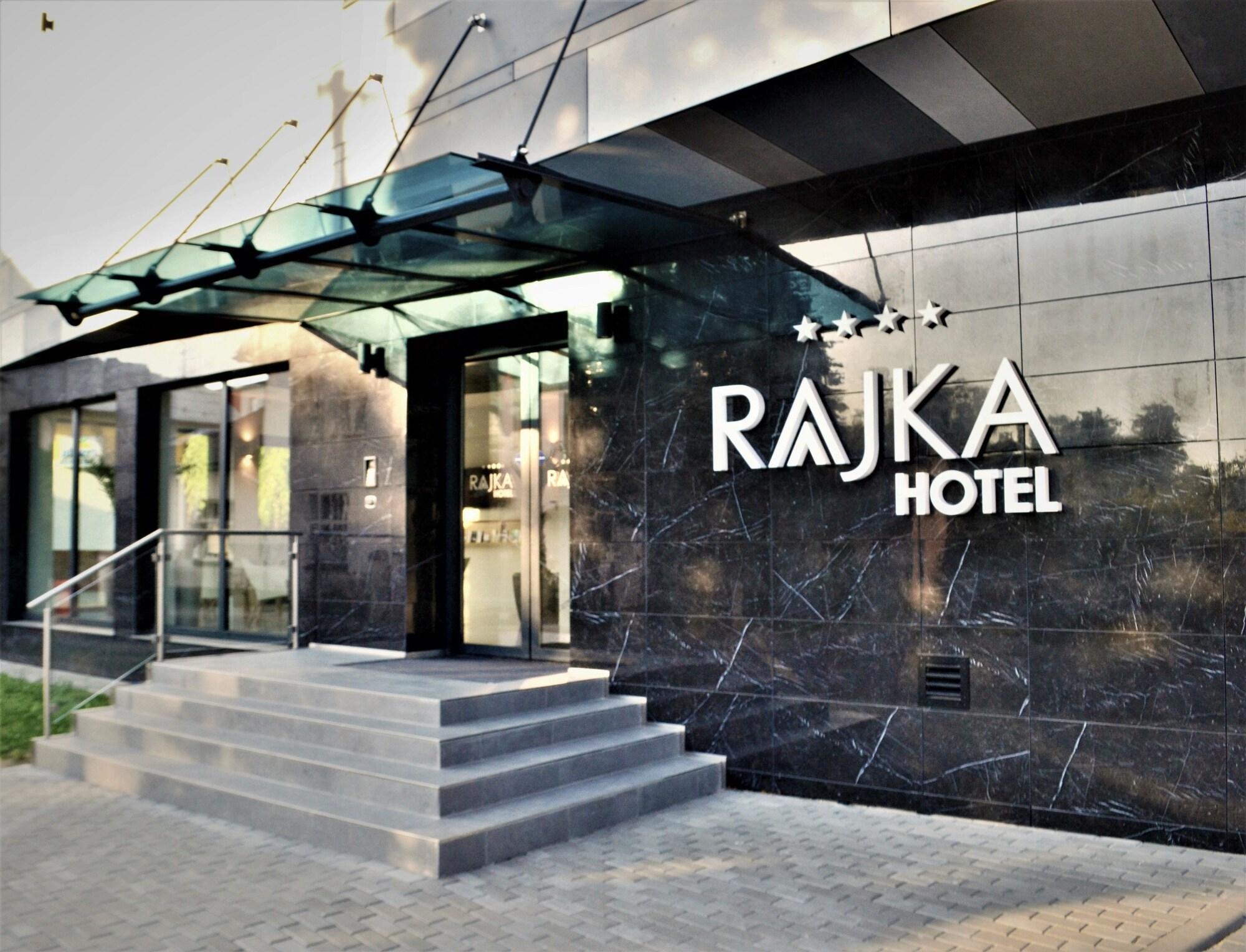 Vista Exterior Hotel Rajka