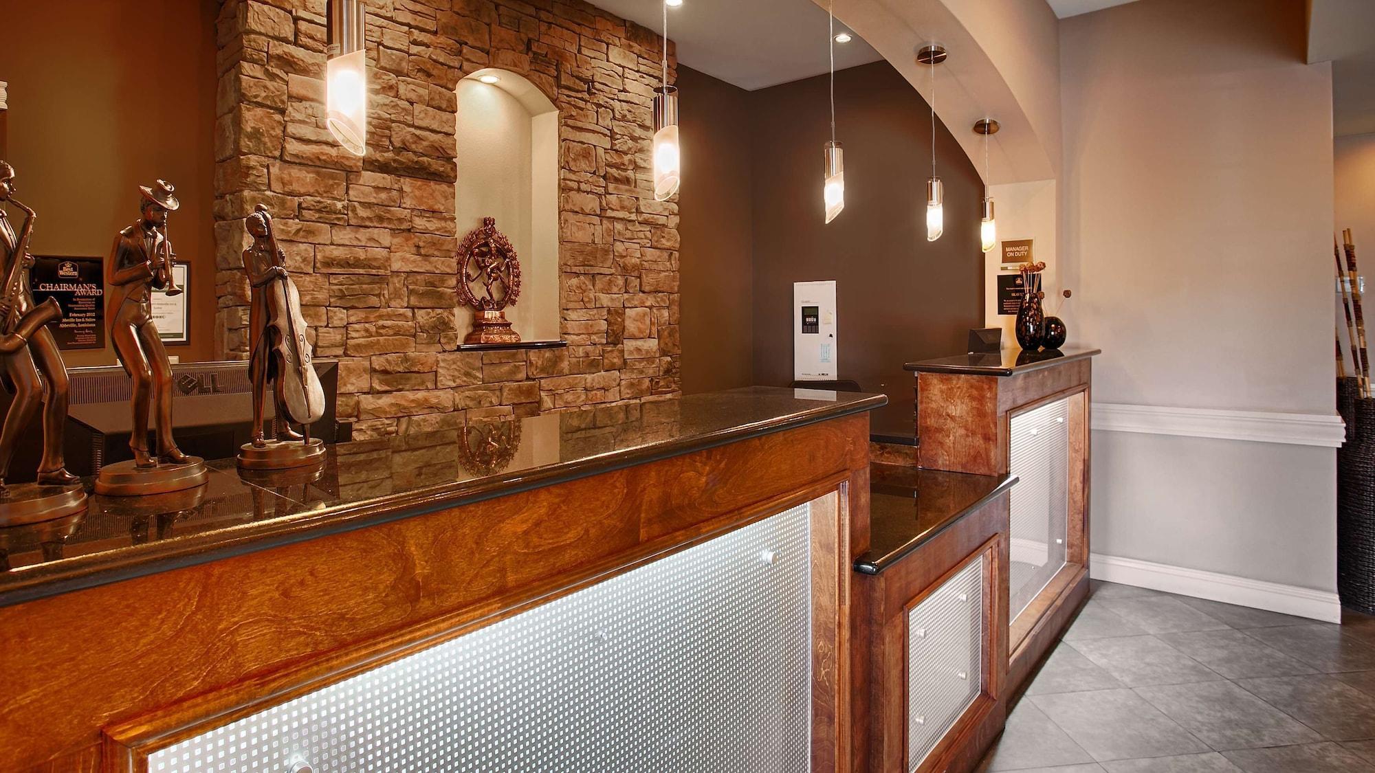 Vista Lobby Best Western Abbeville Inn & Suites