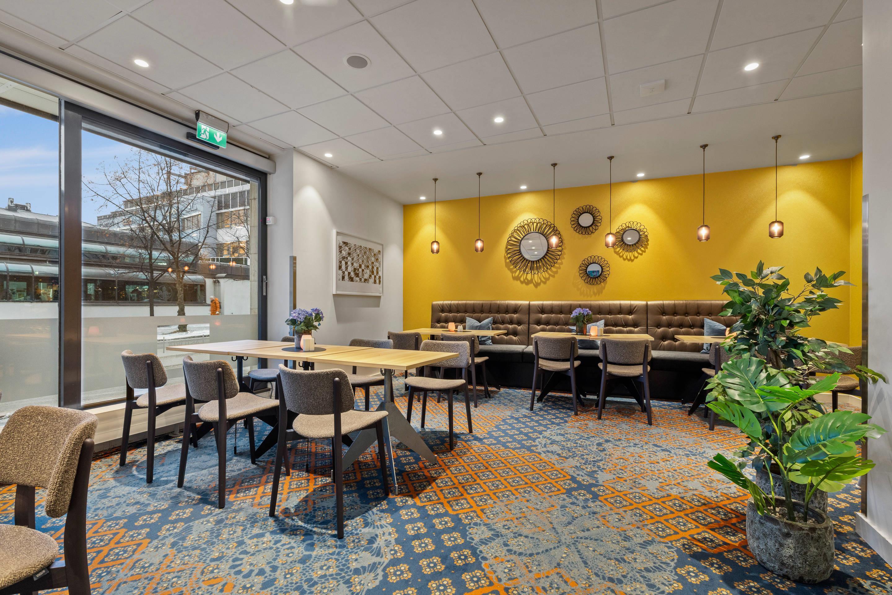 Restaurant Home Hotel Astoria