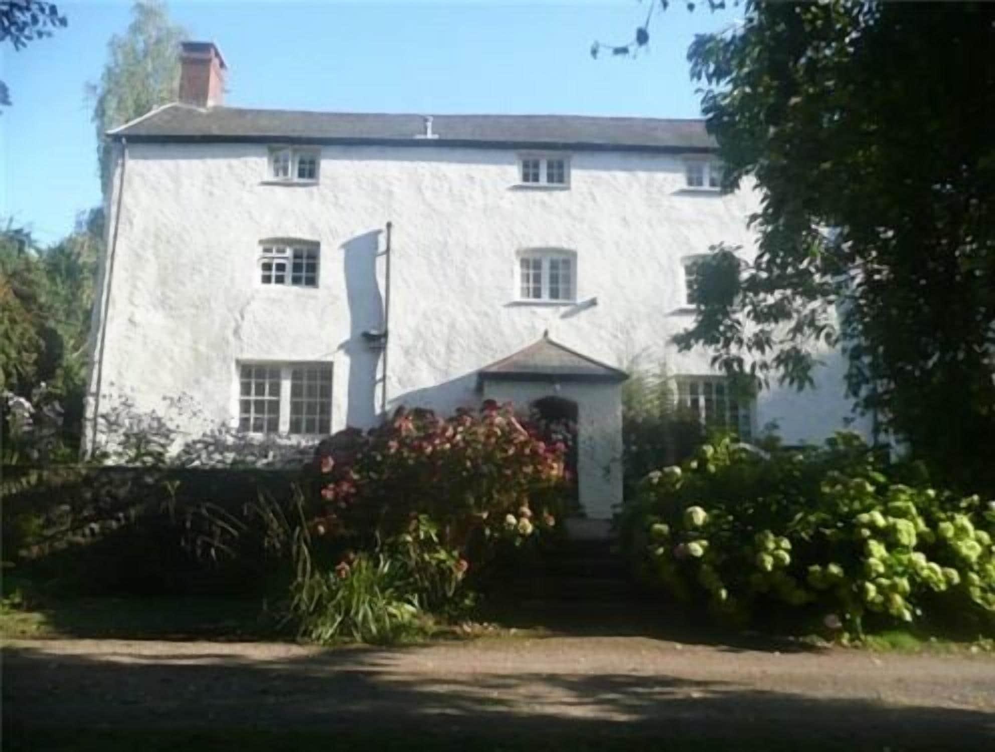 Varios Church Farm Guest House