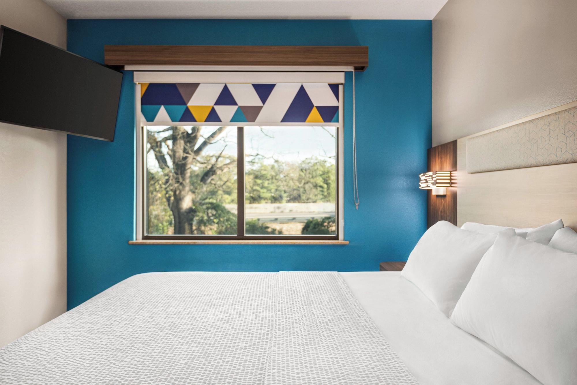 Habitación Holiday Inn Express & Suites Mobile West I-10 by IHG