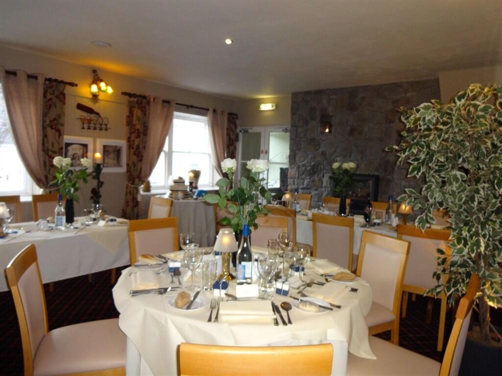 Restaurant The Commercial Hotel