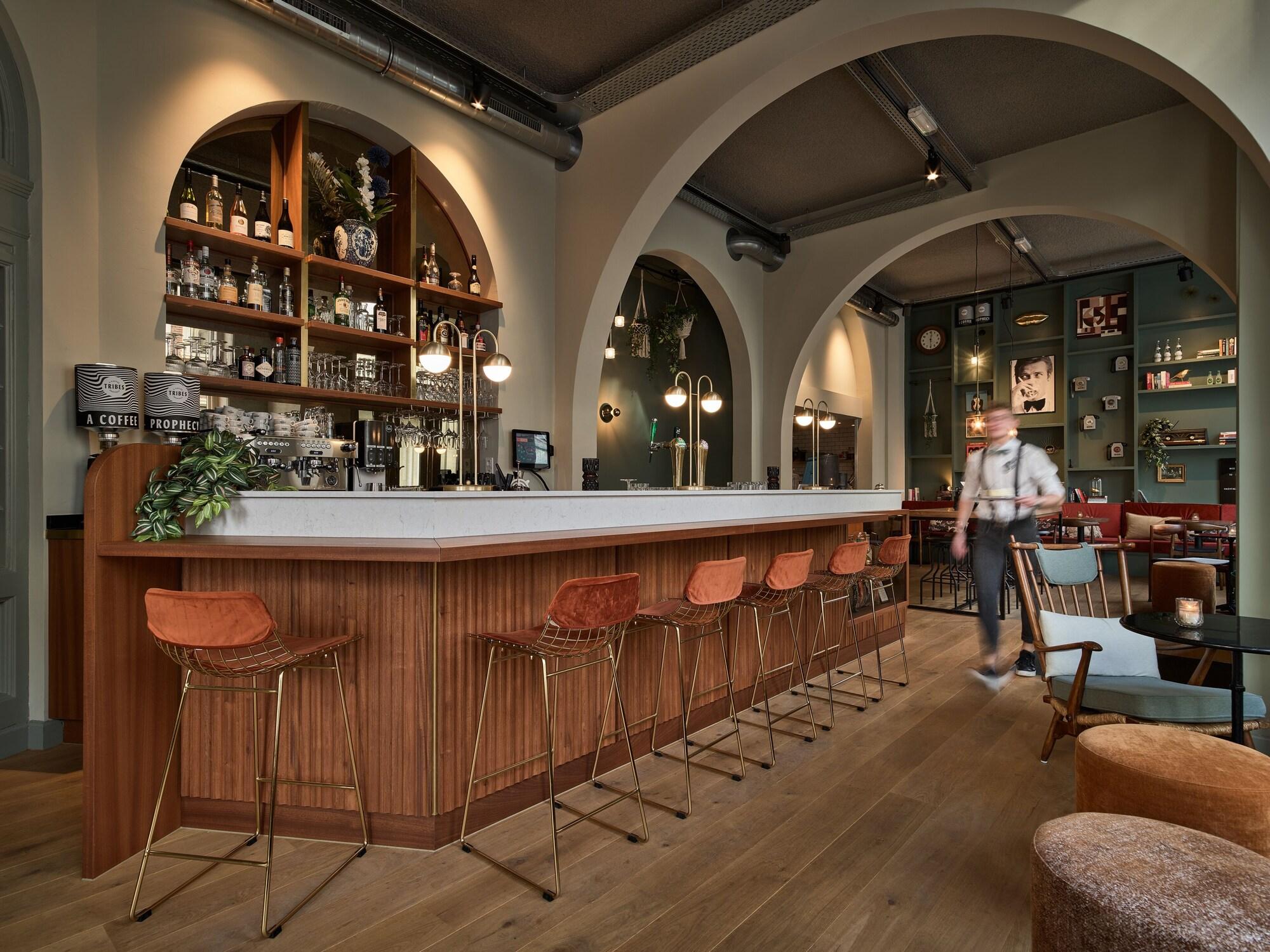 Bar/Salón FINCH Boutique Hotel