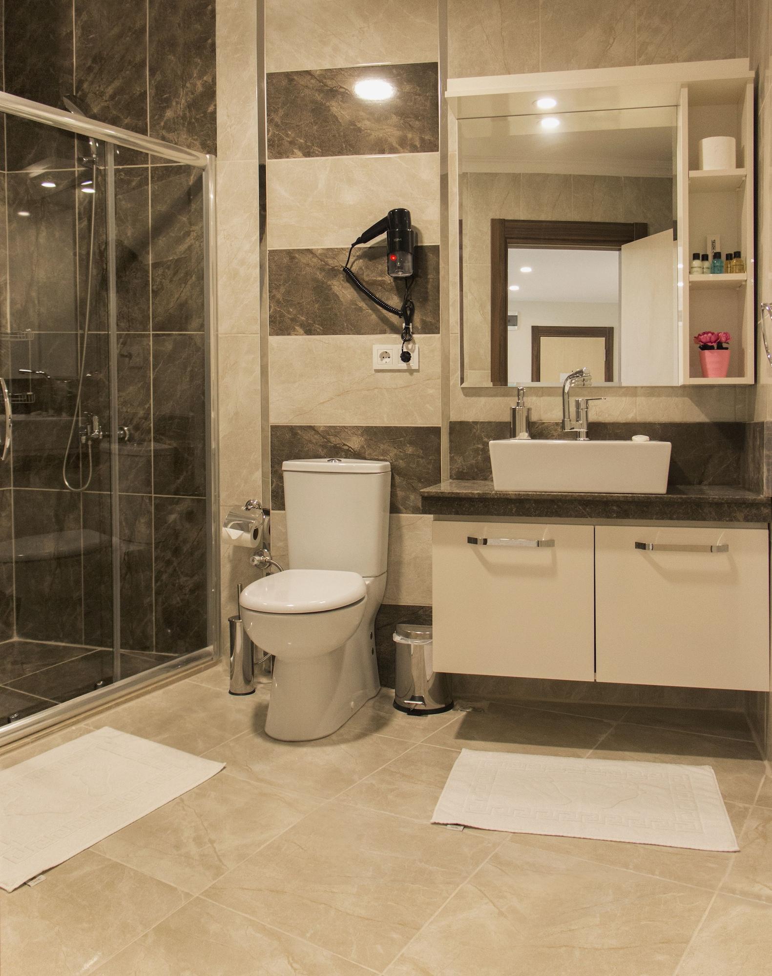 Equipamiento de Habitación Goldhan Hotel