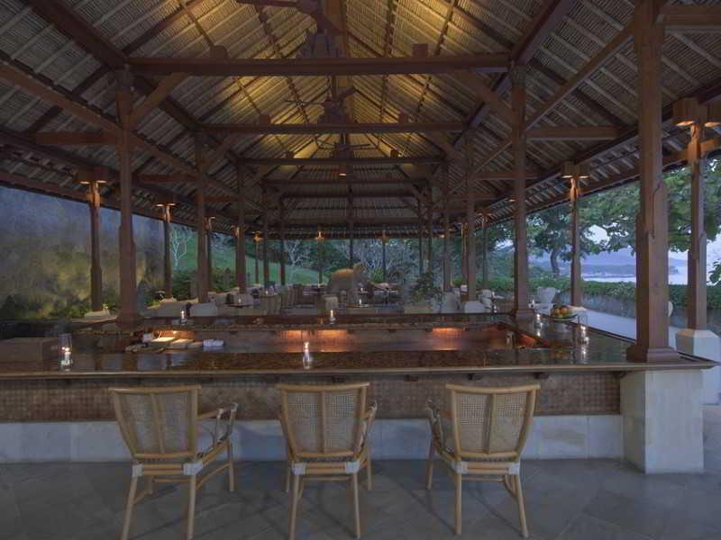 Bar/Salón Amankila