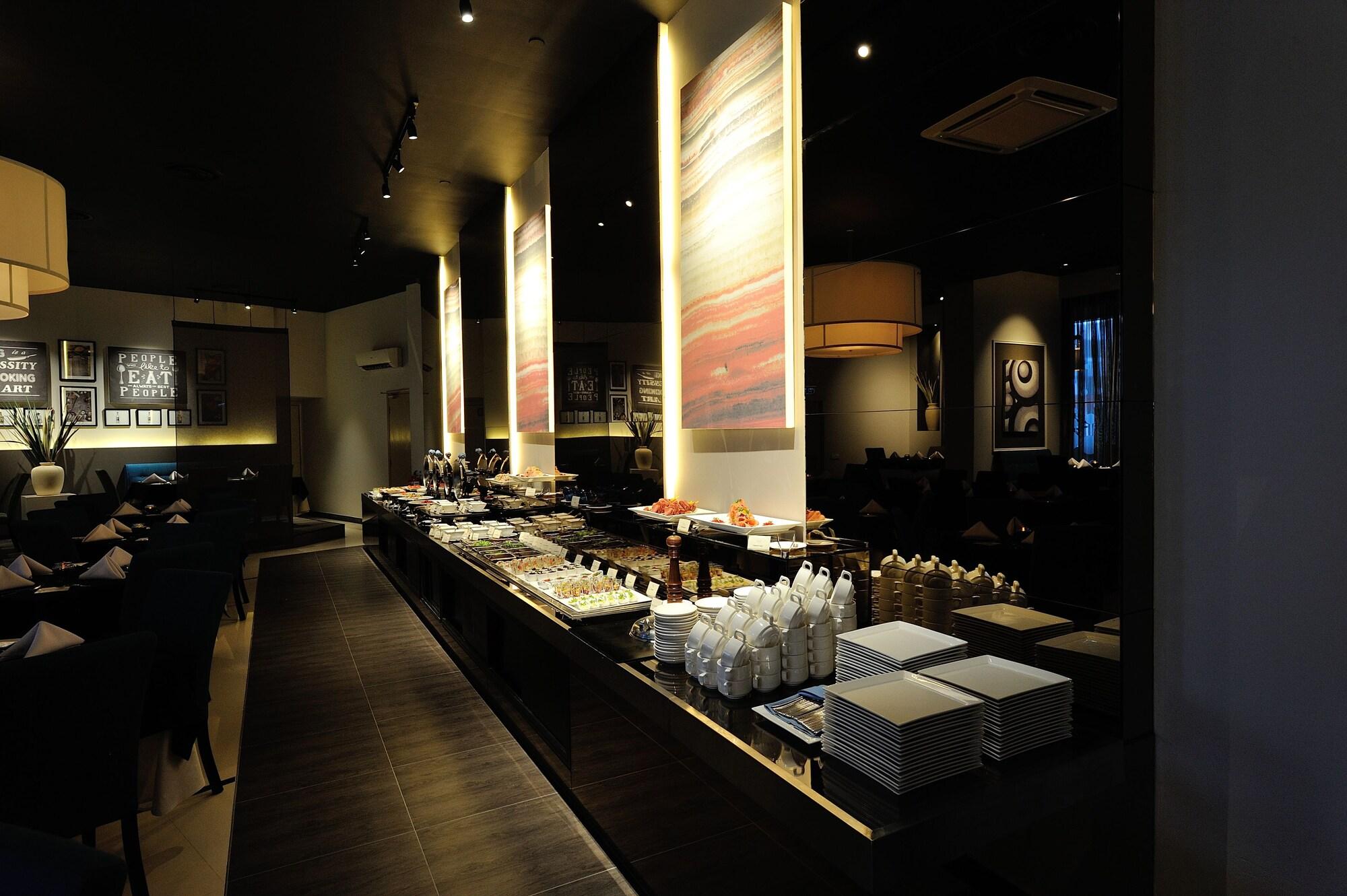 Restaurant Abell Hotel Kuching