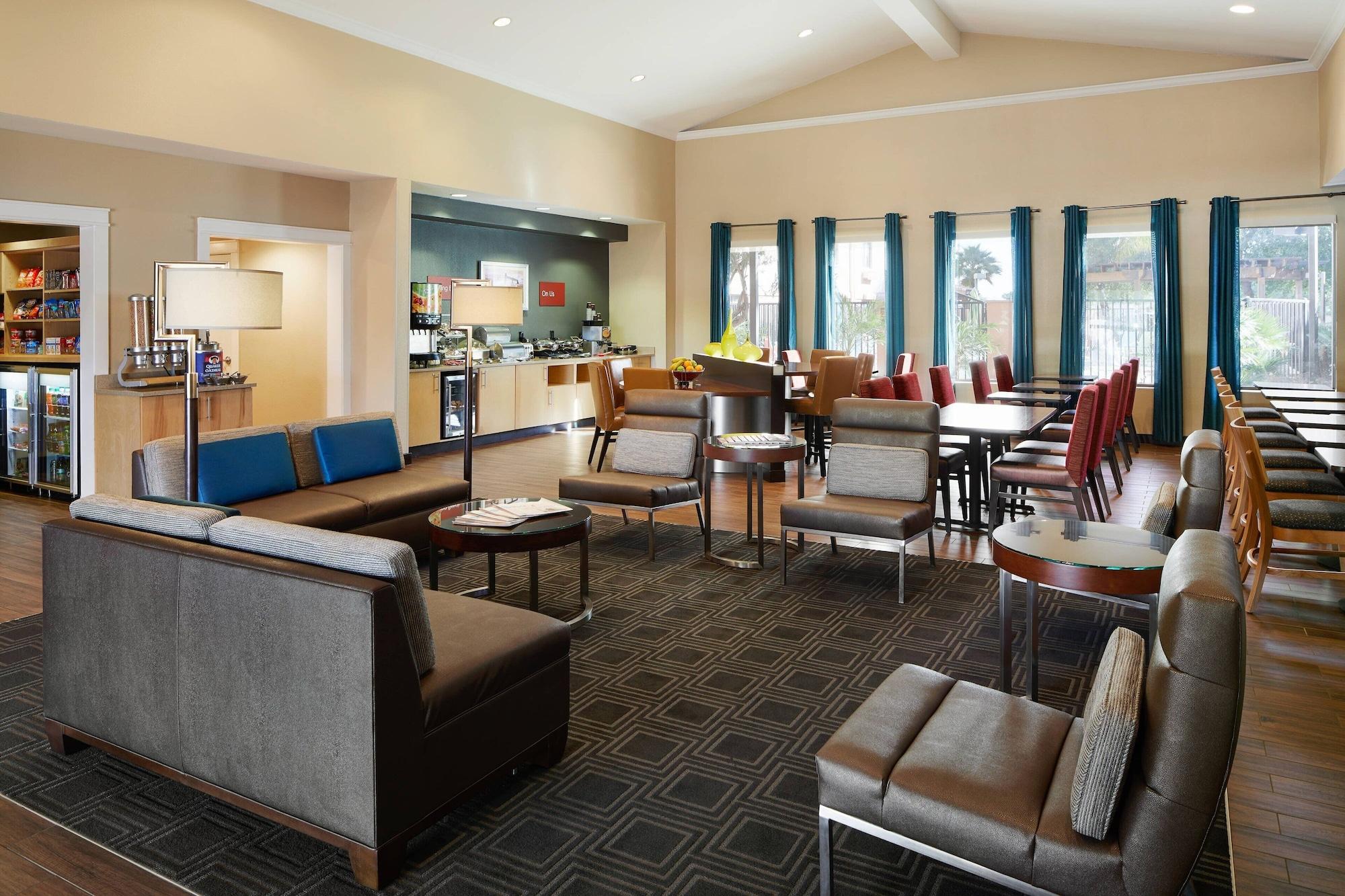 Vista Lobby TownePlace Suites Tempe at Arizona Mills Mall