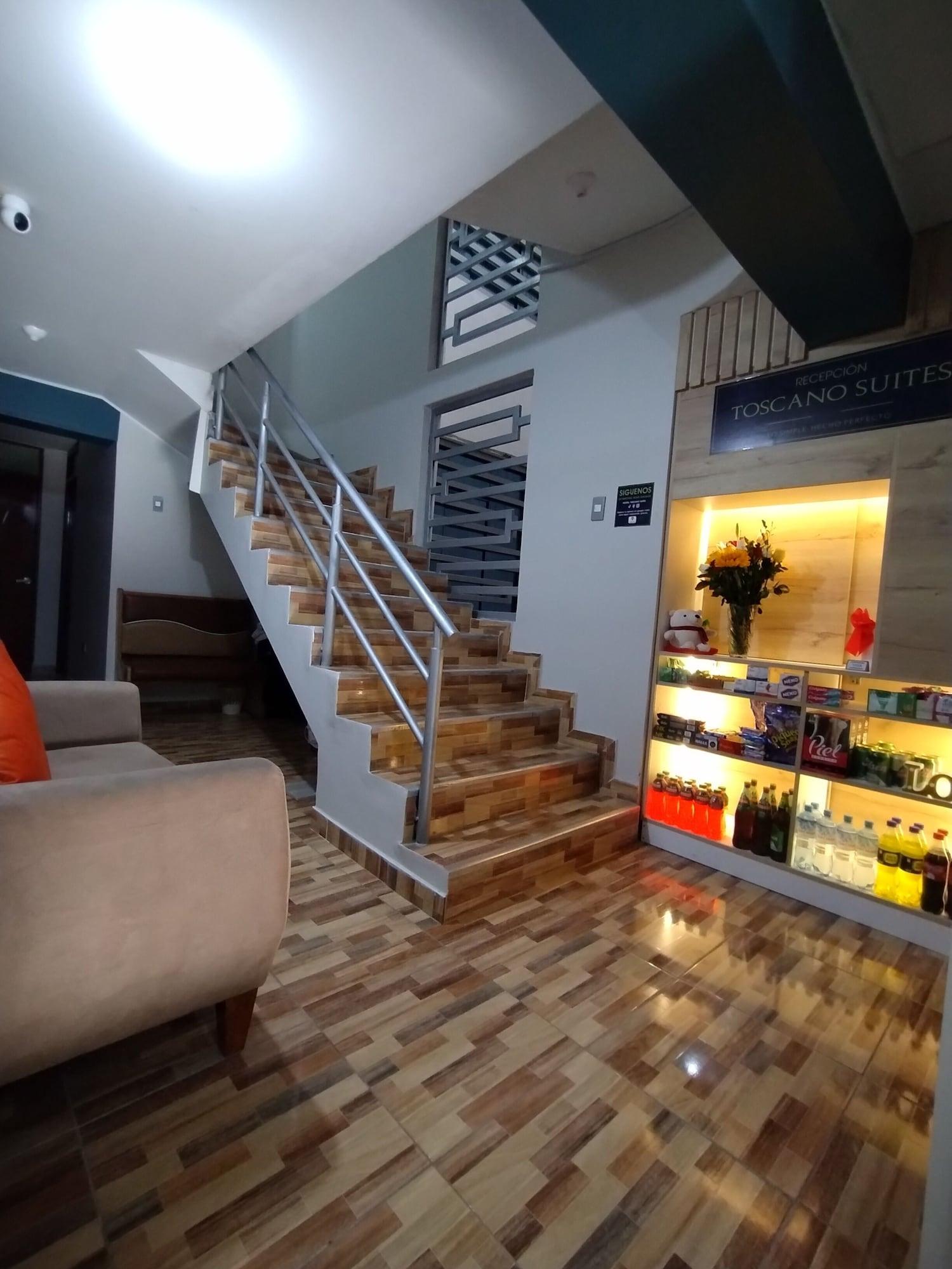 Vista Lobby Hostal TOSCANO SUITES