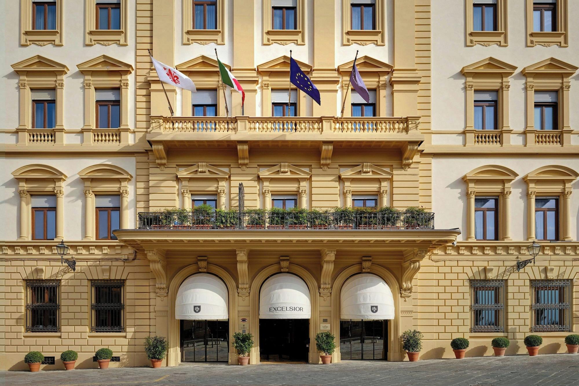Vista Exterior The Excelsior, a Luxury Collection Hotel, Florence