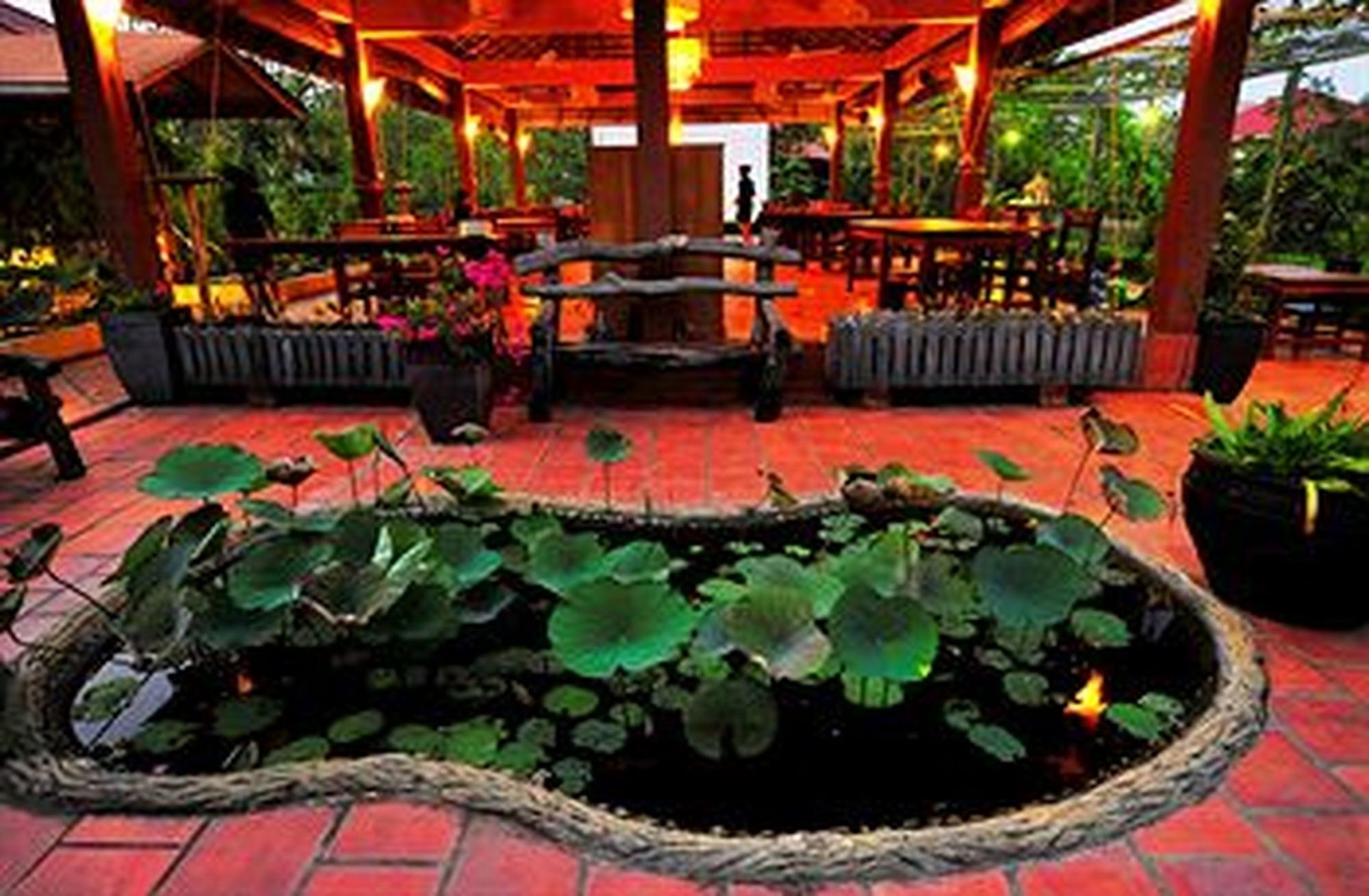 Vista Lobby Memoria Palace & Resort