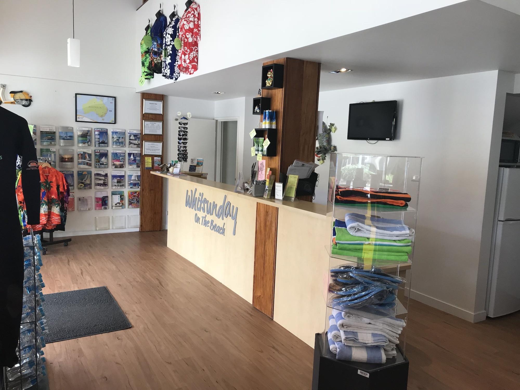 Vista Lobby Whitsunday On The Beach