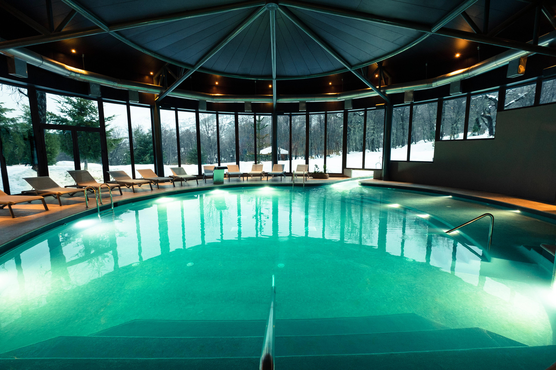 Vista da piscina Hotel Termas Chillán