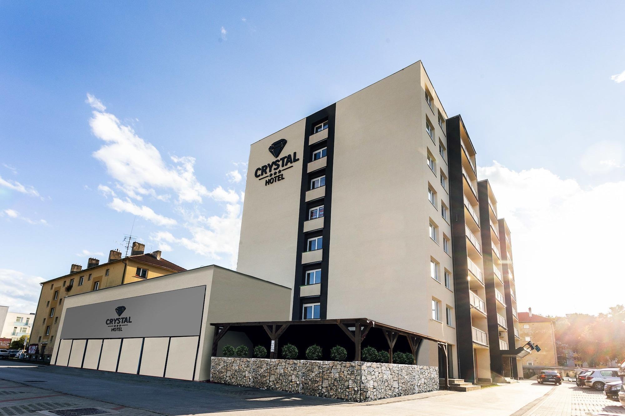 Vista Exterior Hotel Crystal