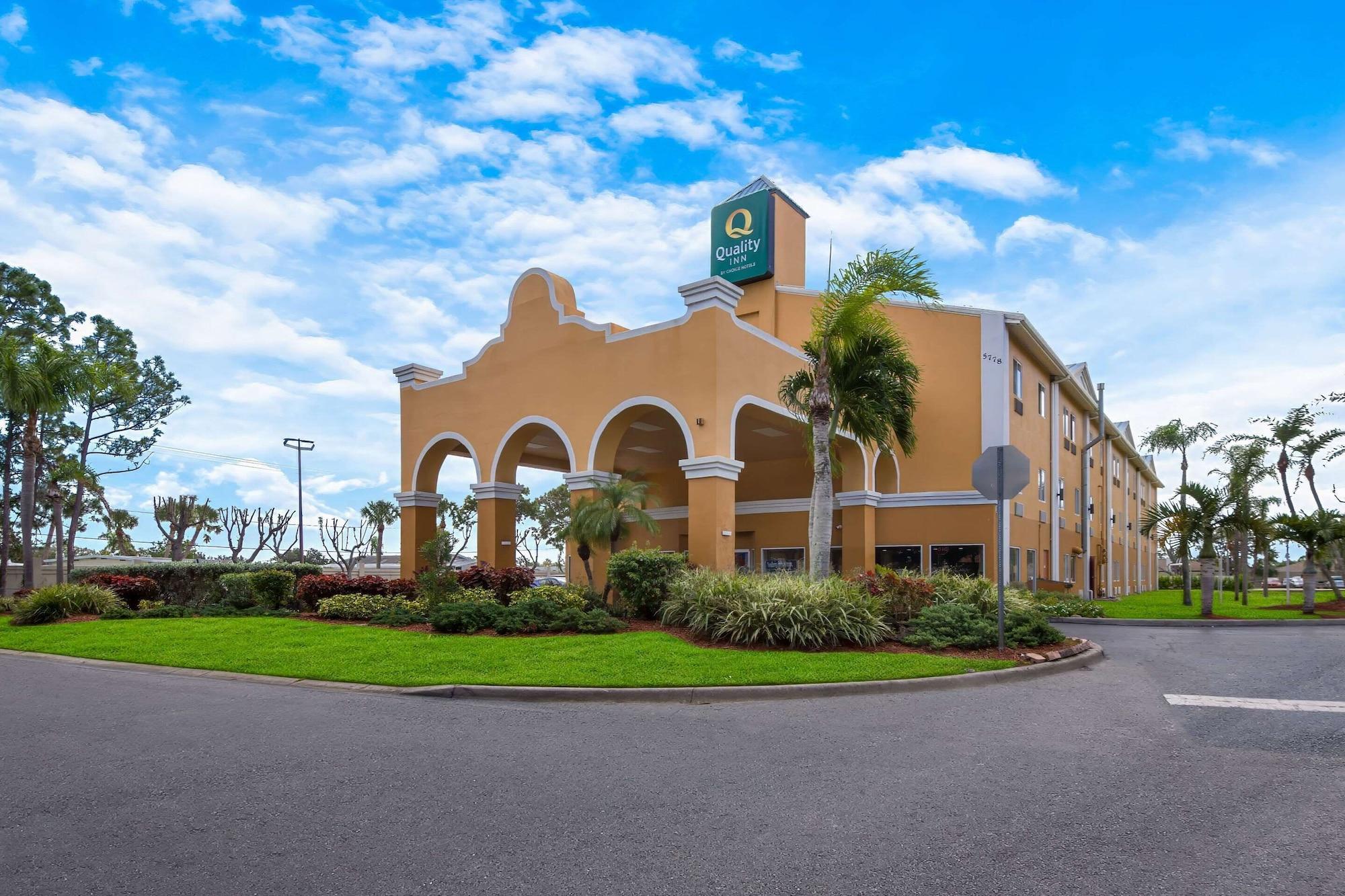Vista Exterior Quality Inn - Near Serenoa Golf Club