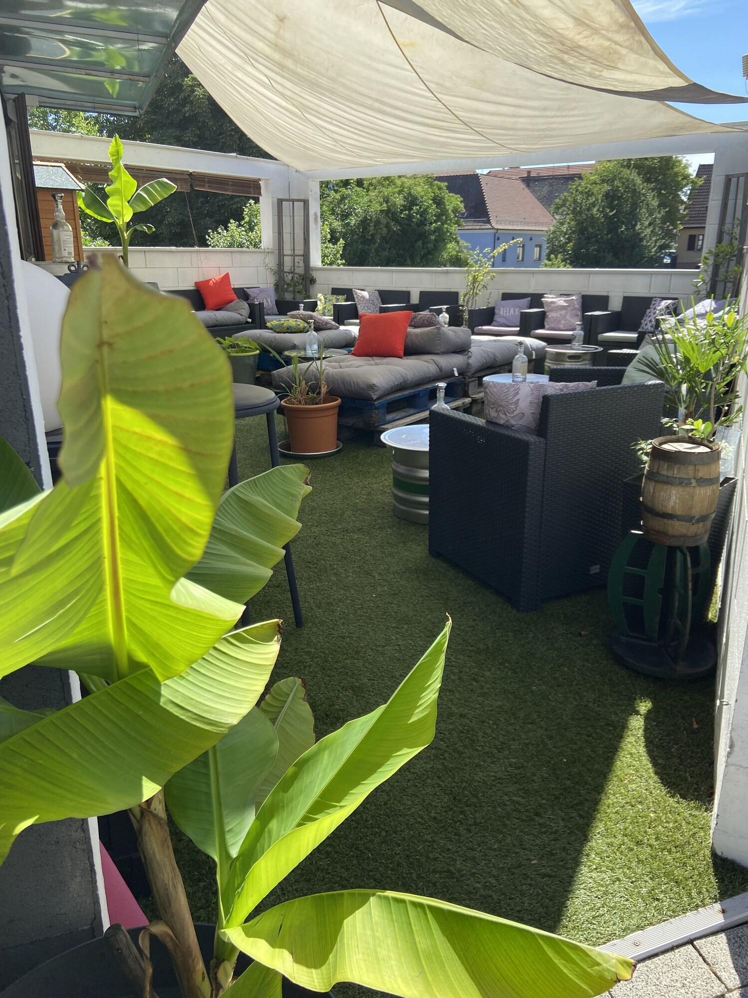 Bar/Salón Cour du Tonnelier