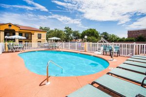 Alojamiento - Howard Johnson by Wyndham Panama City