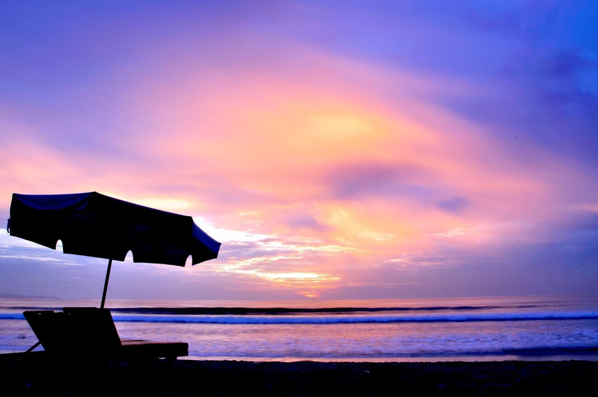 Playa Bemo Corner Guest House