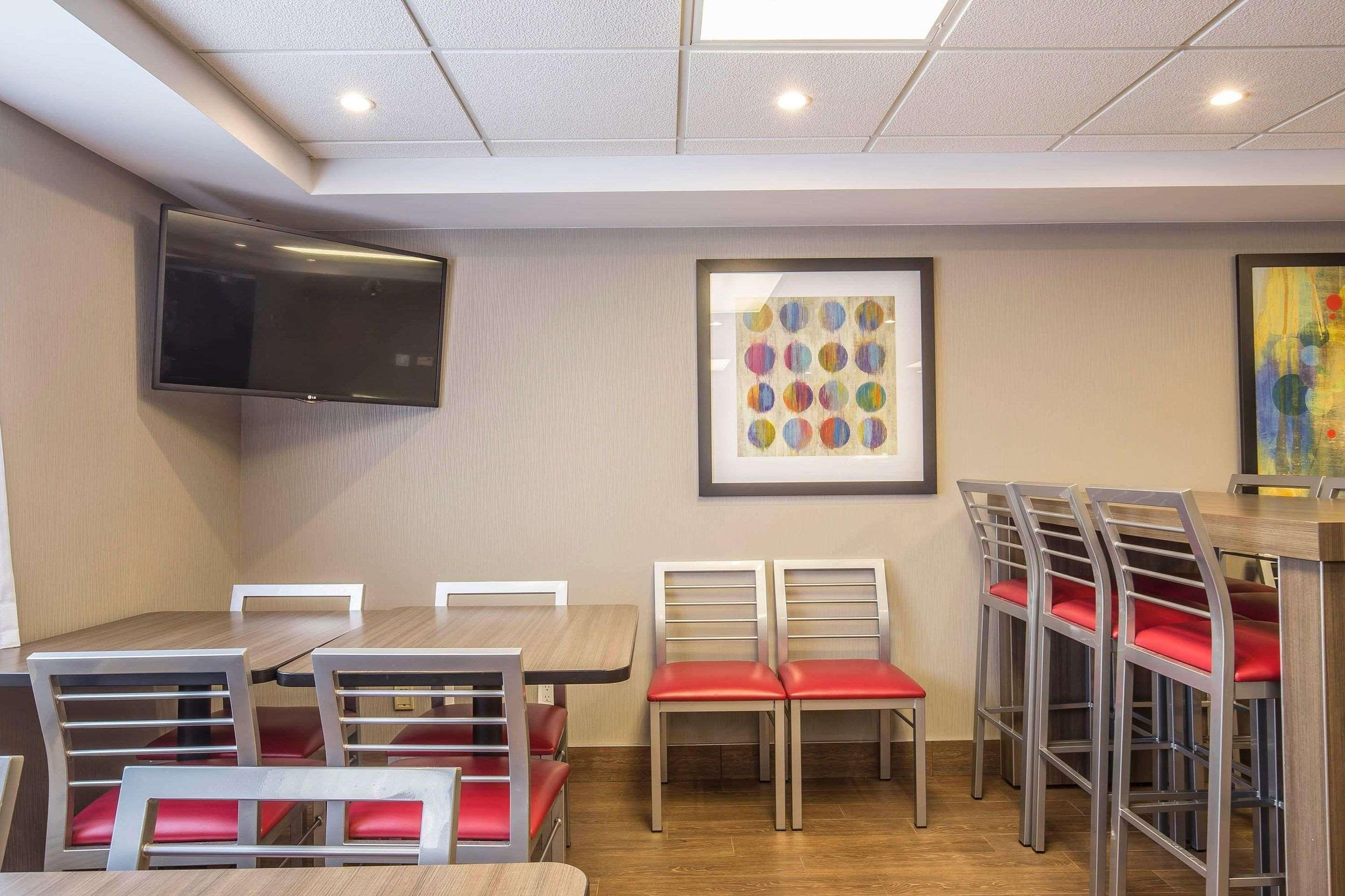 Restaurant Comfort Inn (Pickering)