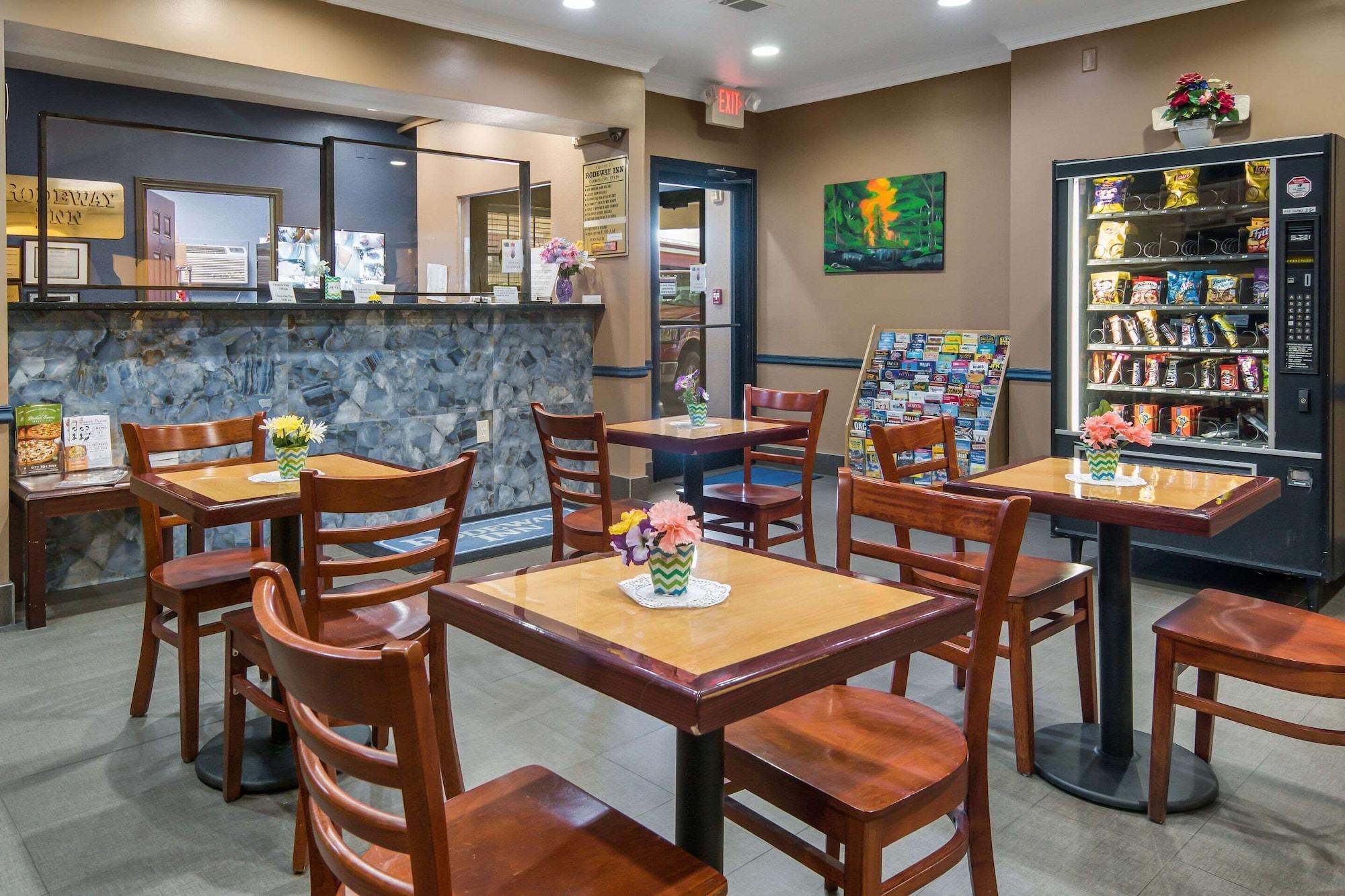 Vista Lobby Rodeway Inn Carrollton I-35E
