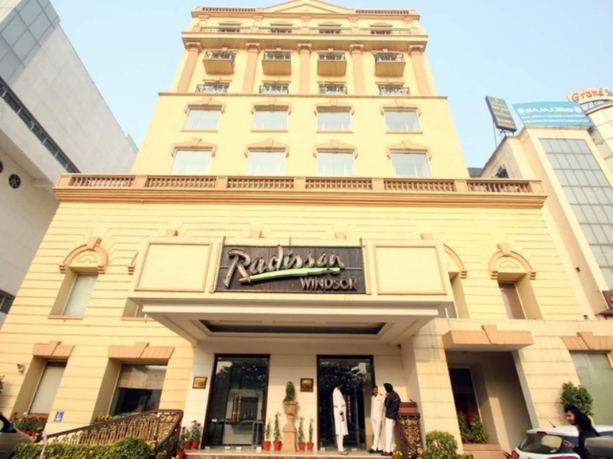 Vista Exterior Radisson Hotel Jalandhar