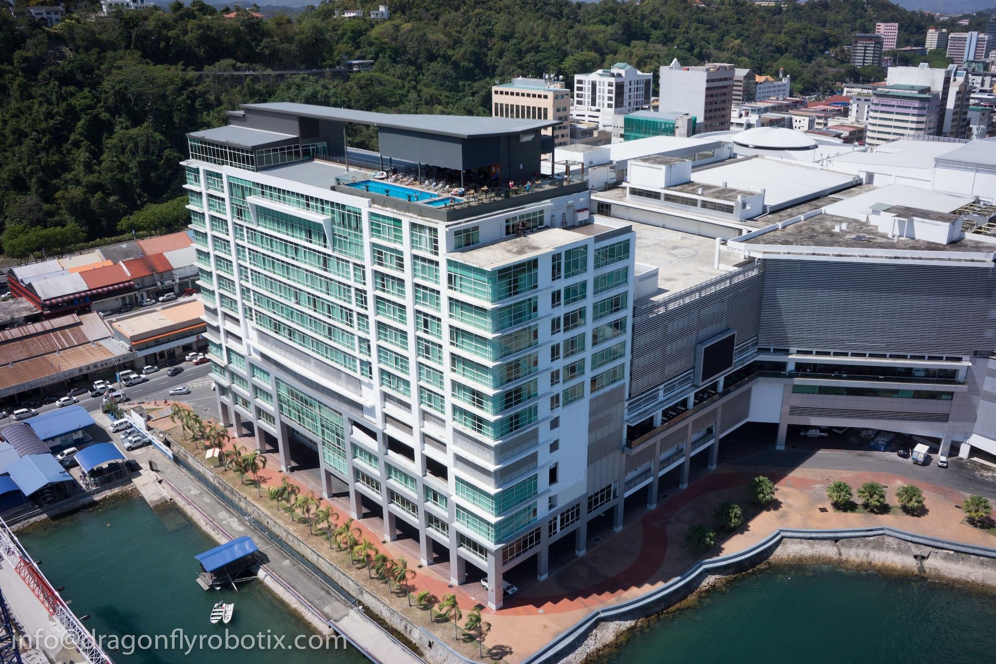 Vista Exterior Grandis Hotel