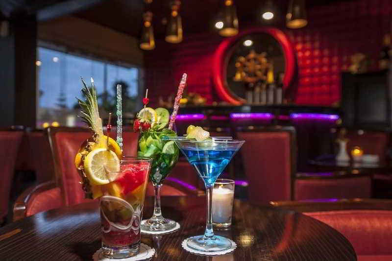 Bar/Salón Club Val d Anfa Ocean view