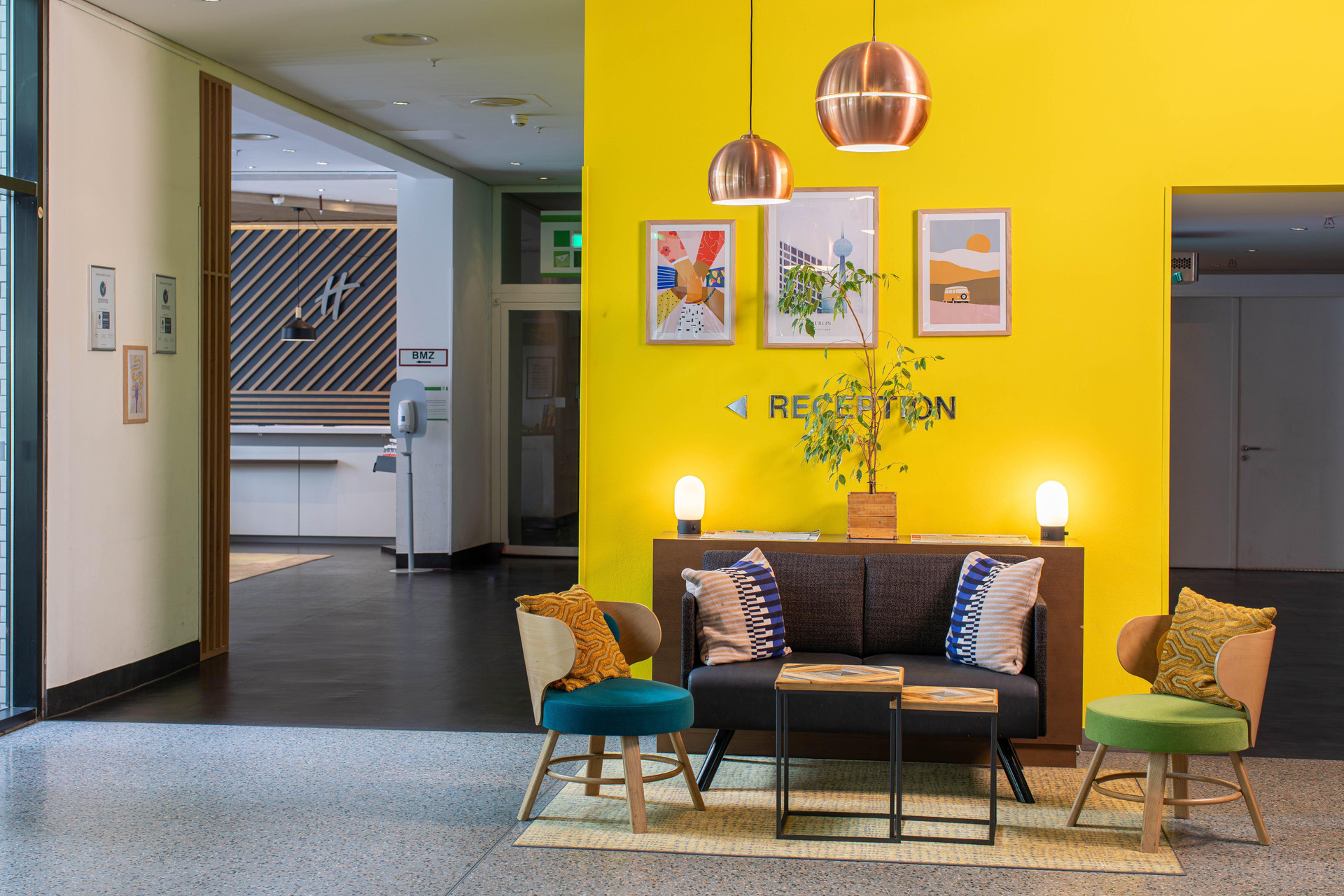 Vista Lobby Holiday Inn Berlin City West by IHG