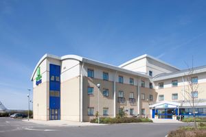 Alojamiento - Holiday Inn Express Cardiff Airport by IHG