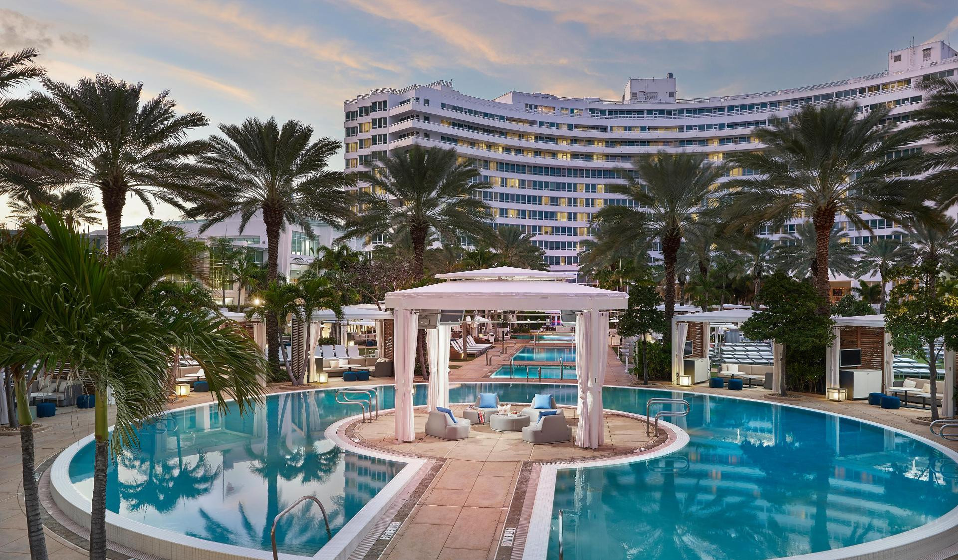 Vista Piscina Fontainebleau Miami Beach