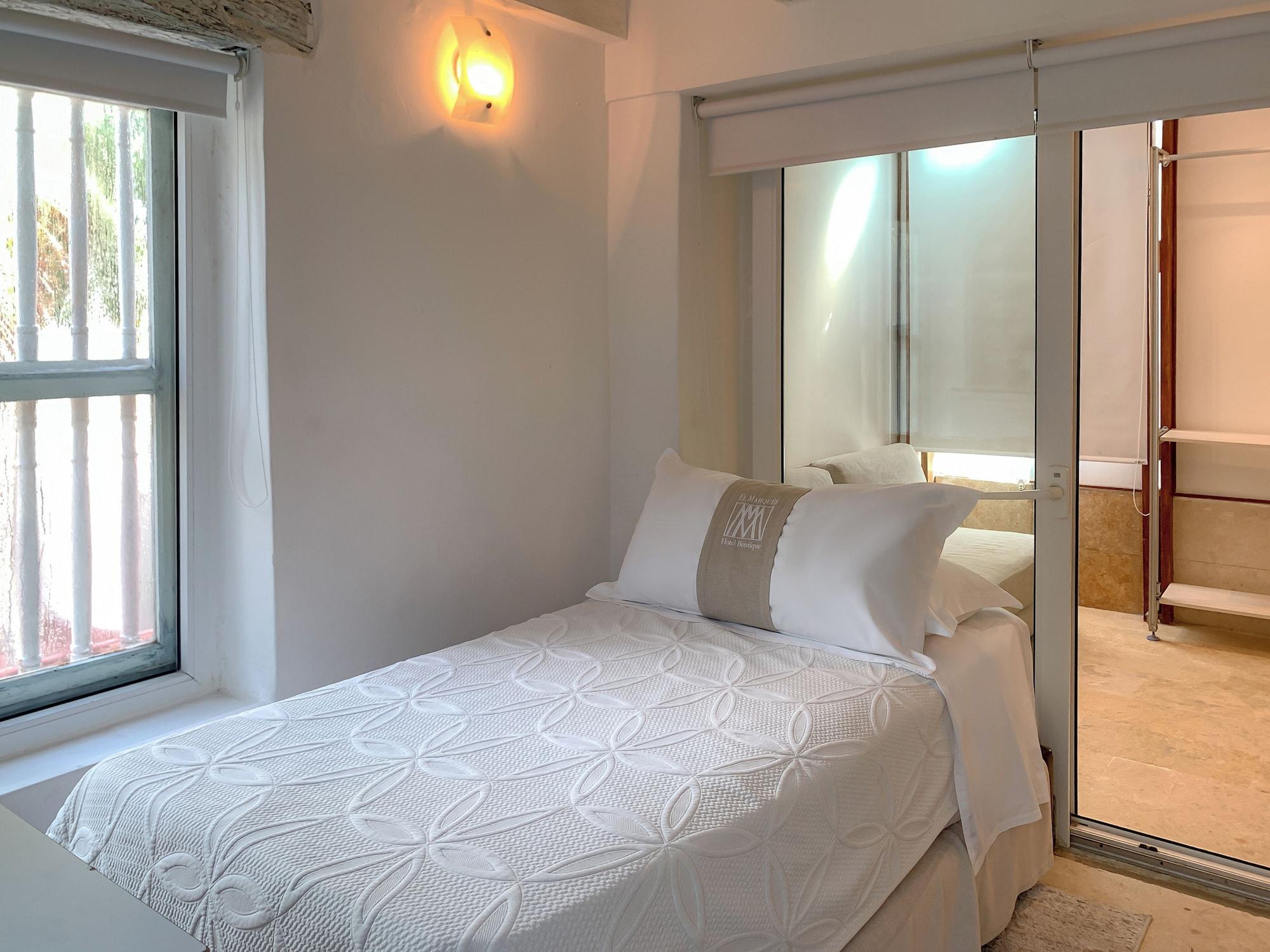 Habitación Hotel El Marqués By GEH Suites