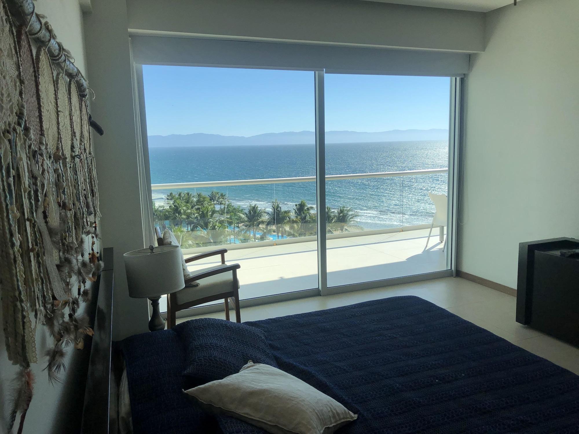 Varios Ocean Front Condo Nuevo Vallarta