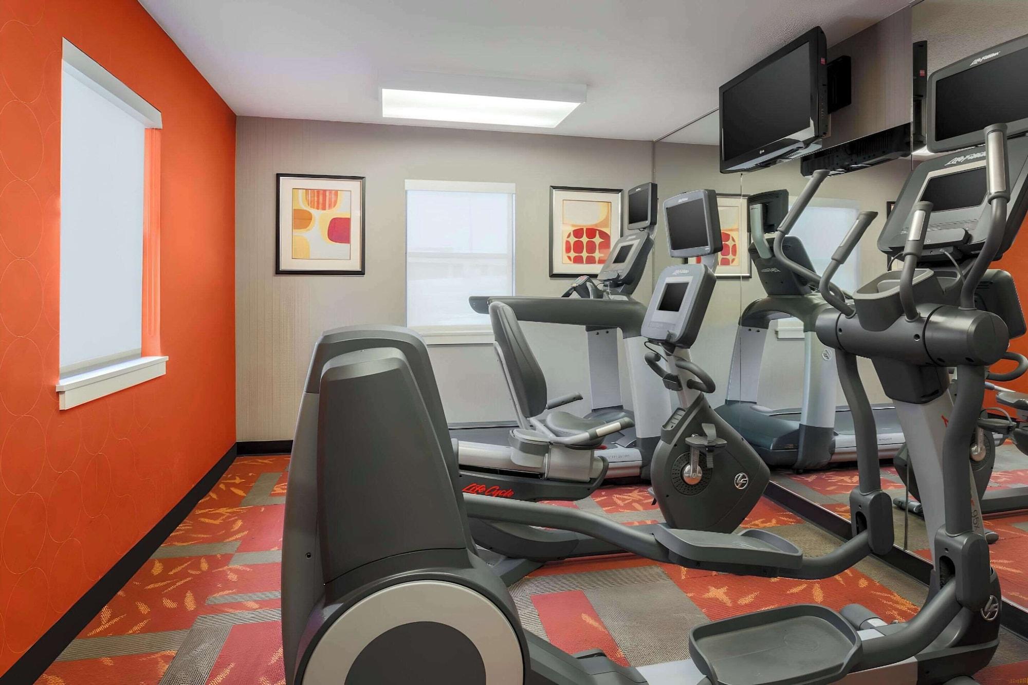 Gimnasio MainStay Suites St. Louis - Galleria
