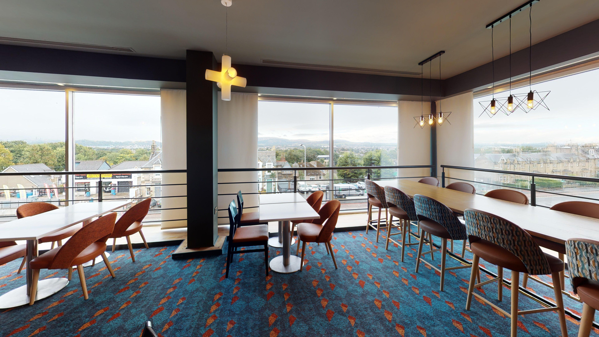 Vista Exterior Holiday Inn Edinburgh by IHG
