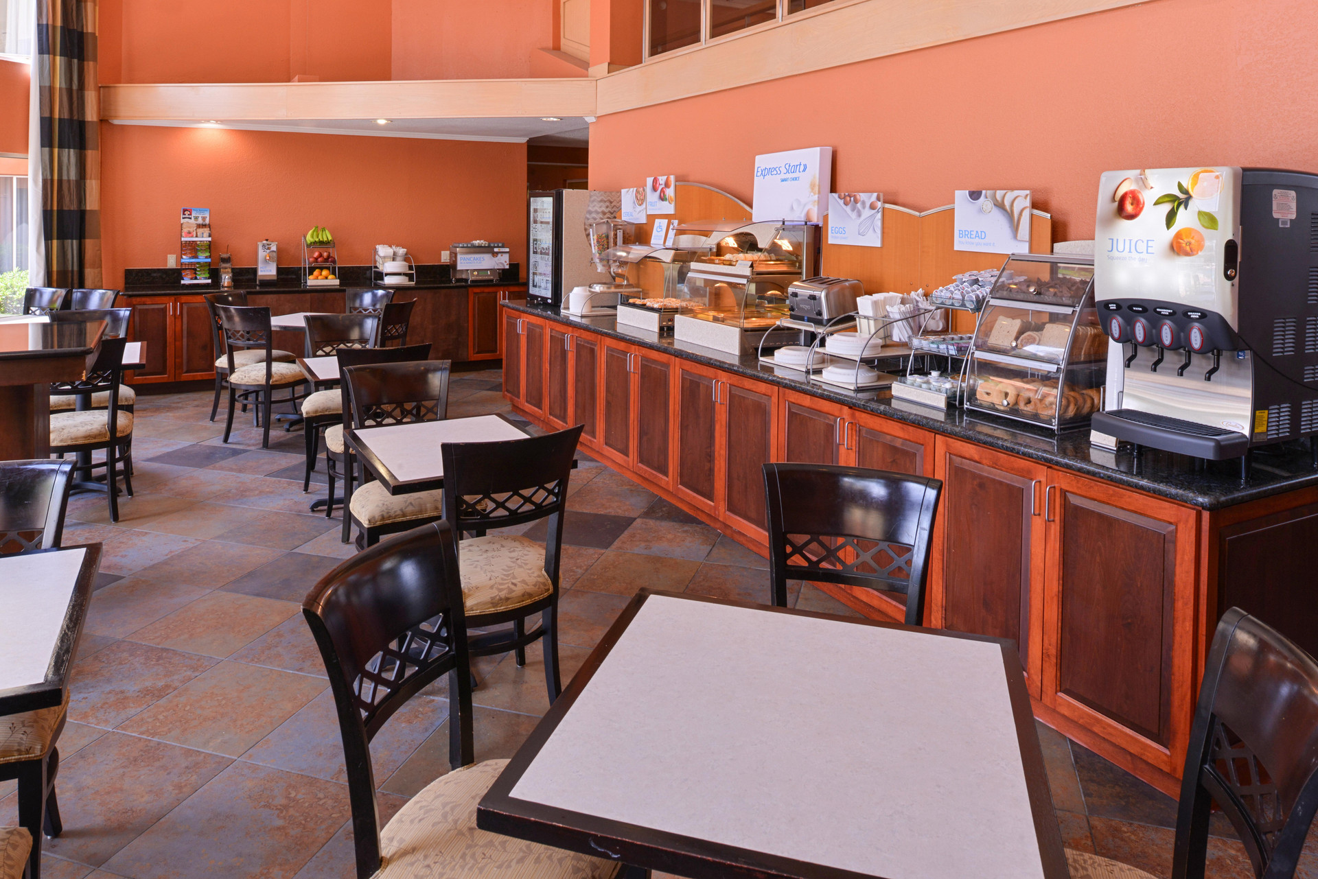Restaurant Holiday Inn Express Clearwater-Gateway Area 
