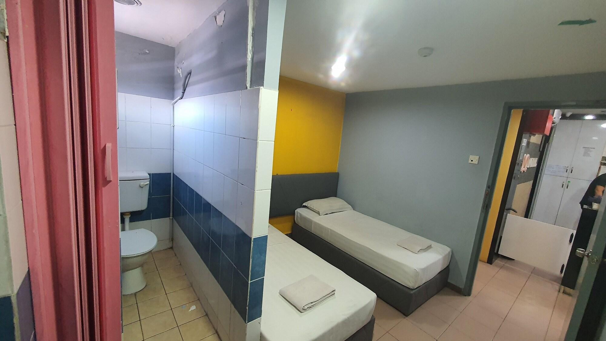 Habitación OYO 90798 Two Two Inn