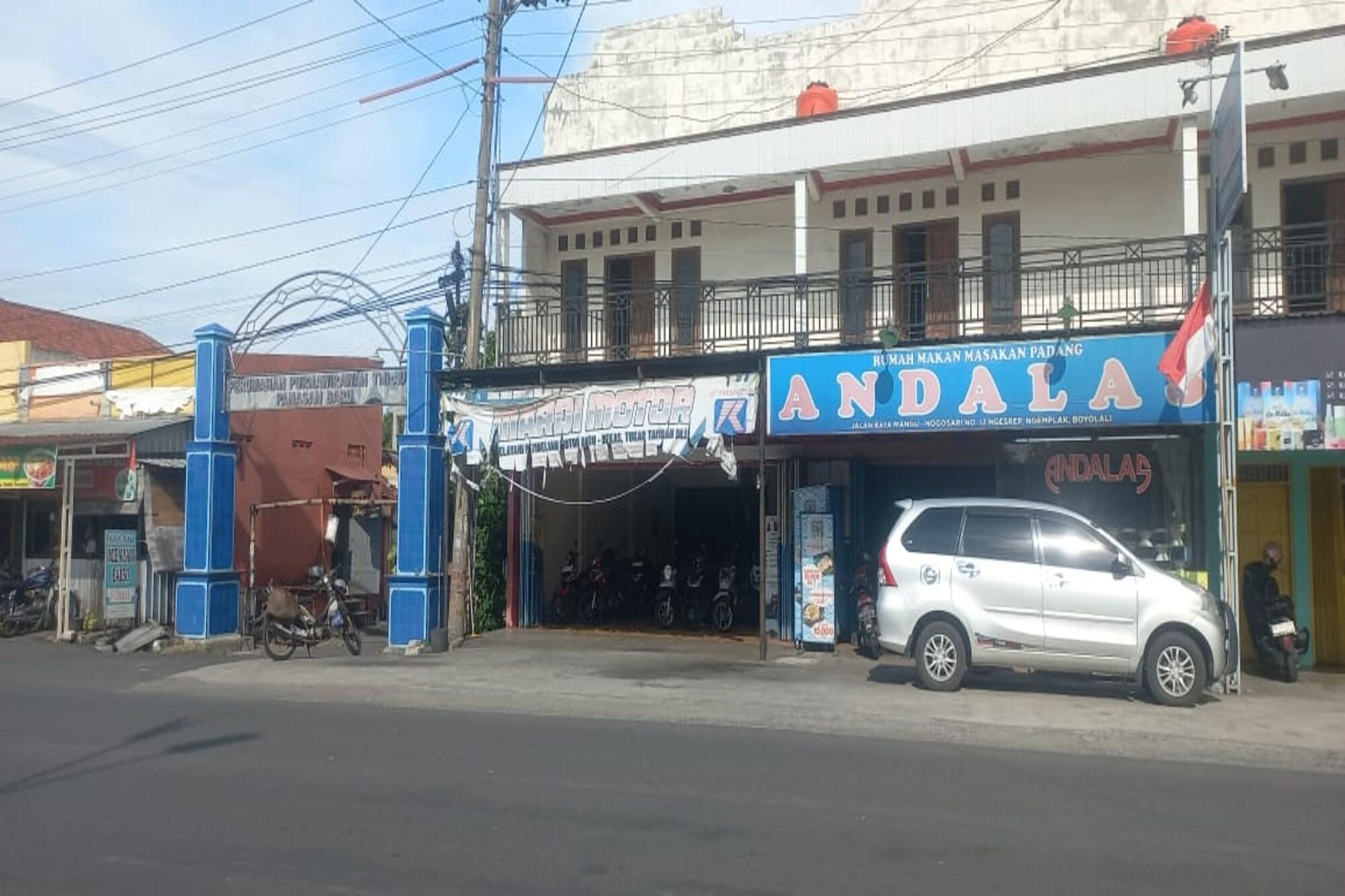 Varios OYO 94931 Mardi Homestay Syariah