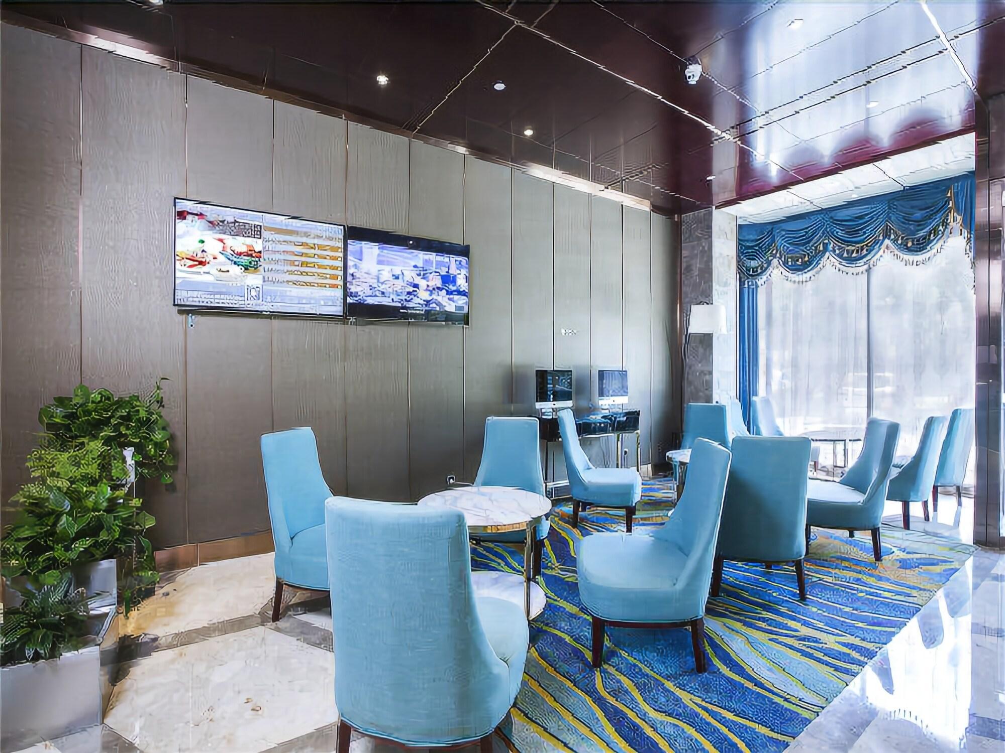 Vista Lobby Metropolo Yining Development Zone Hotel