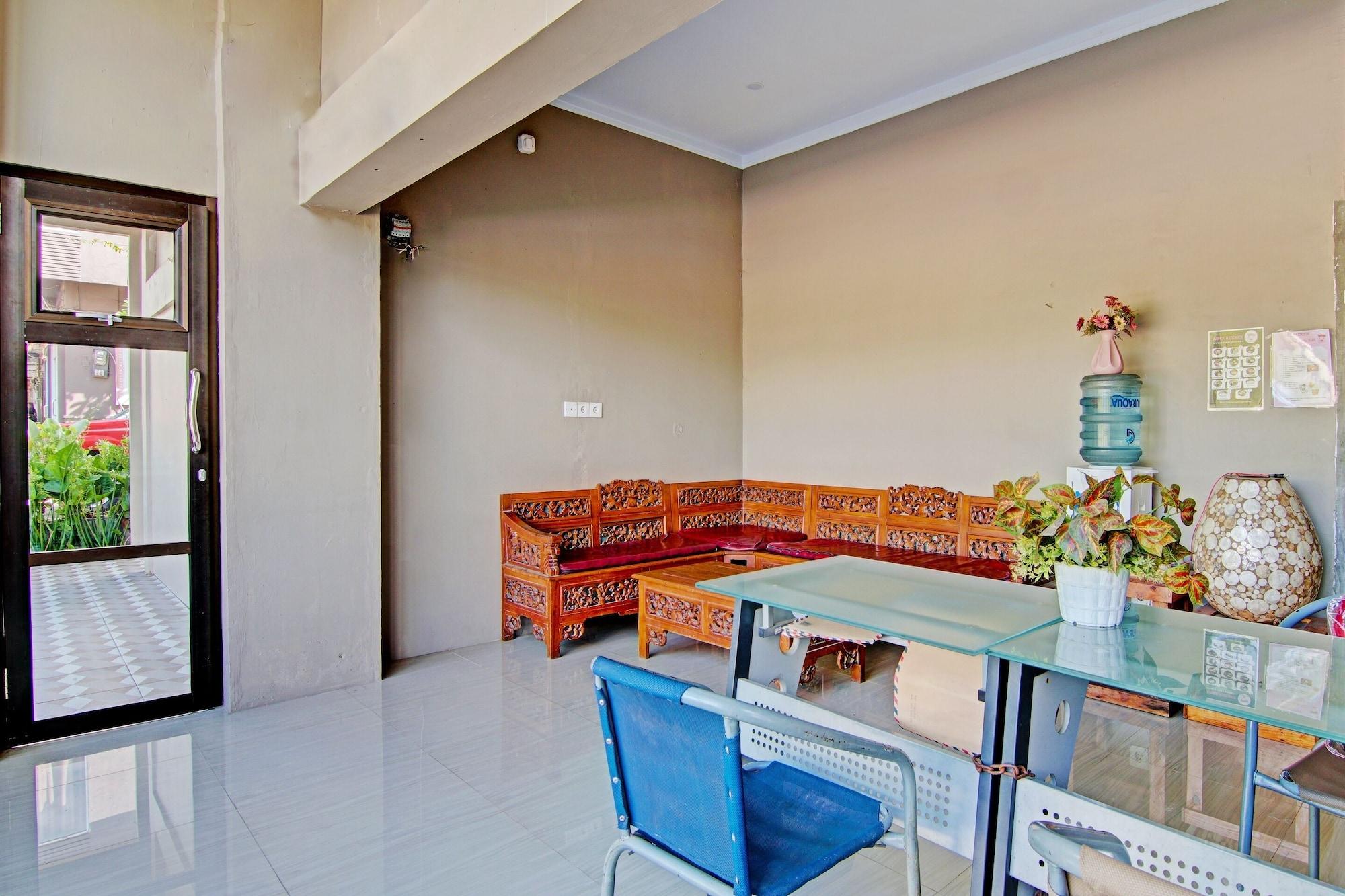 Vista Lobby Hotel O Penginapan Noer Syariah