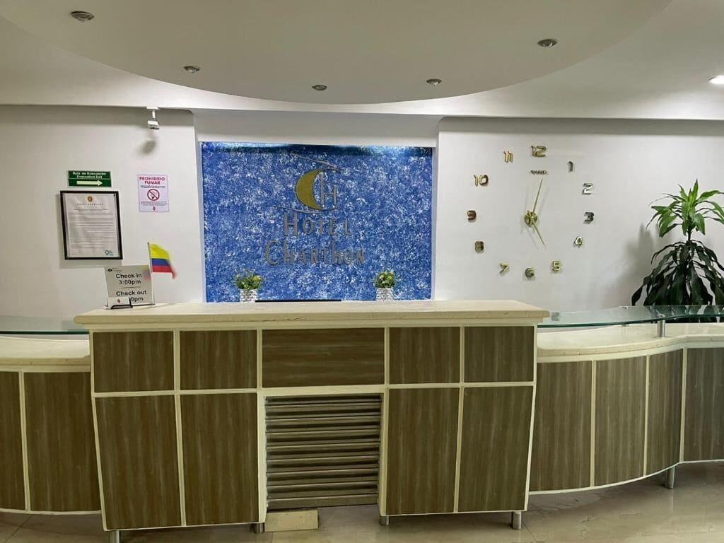 Vista Lobby Hotel Charthon