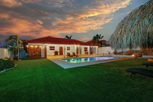 Alquiler Temporario - Stylish Villa, Private Pool, Bbq, Privacy