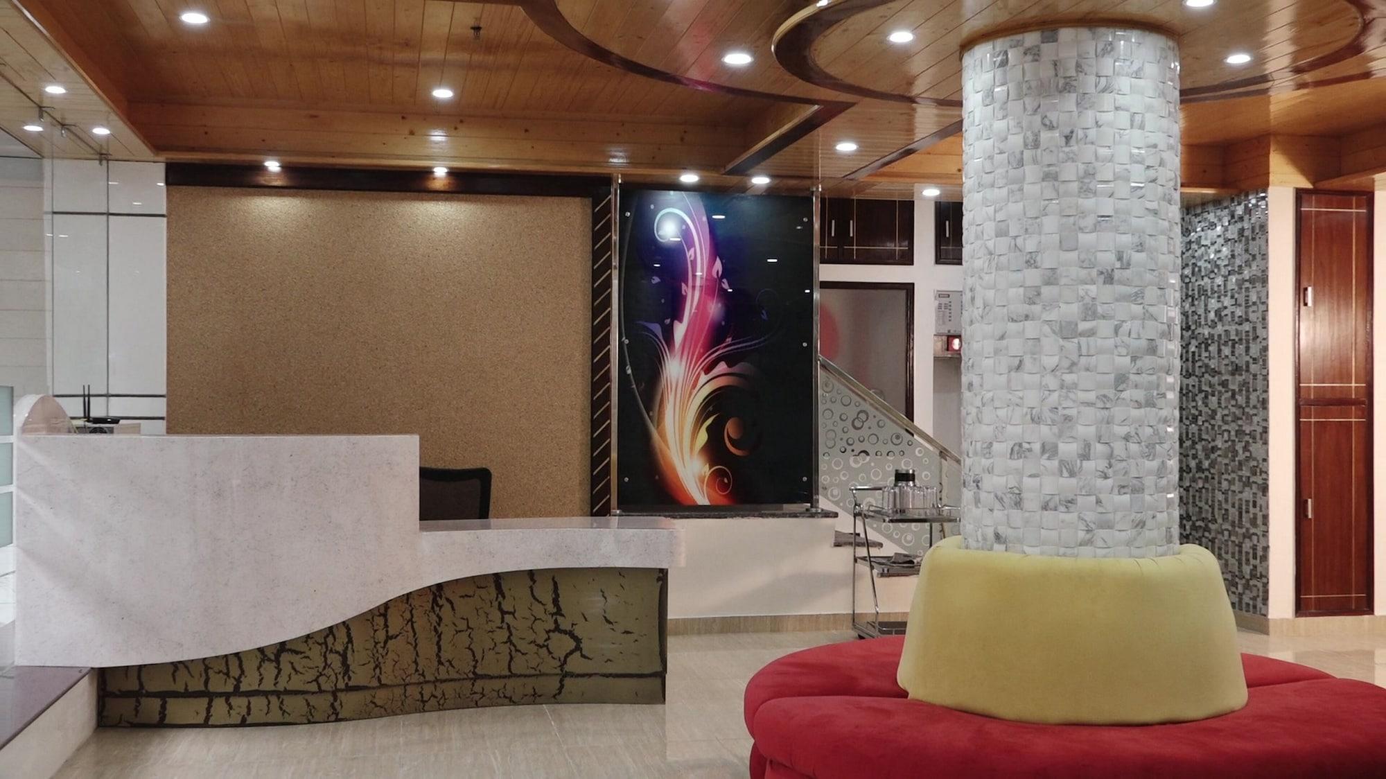 Vista Lobby Hotel White Pearl