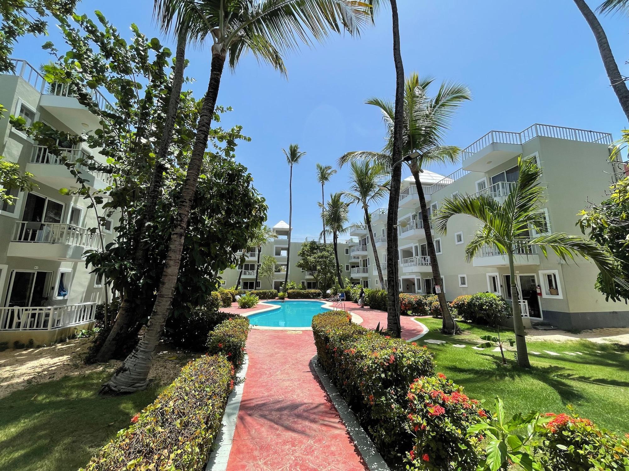 Vista Exterior CARIBBEAN STUDIOS POOL BEACH & SPA