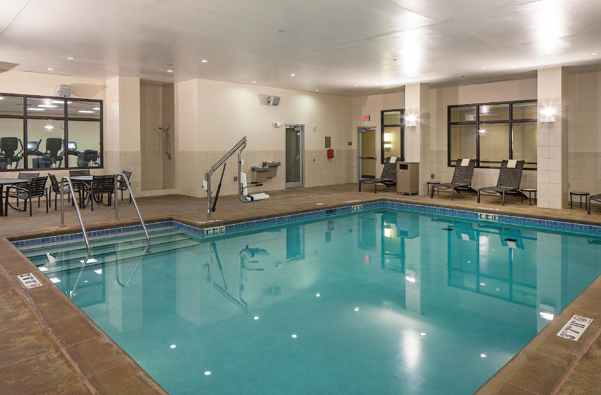 Vista Piscina Hyatt Place Lincoln / Downtown - Haymarket