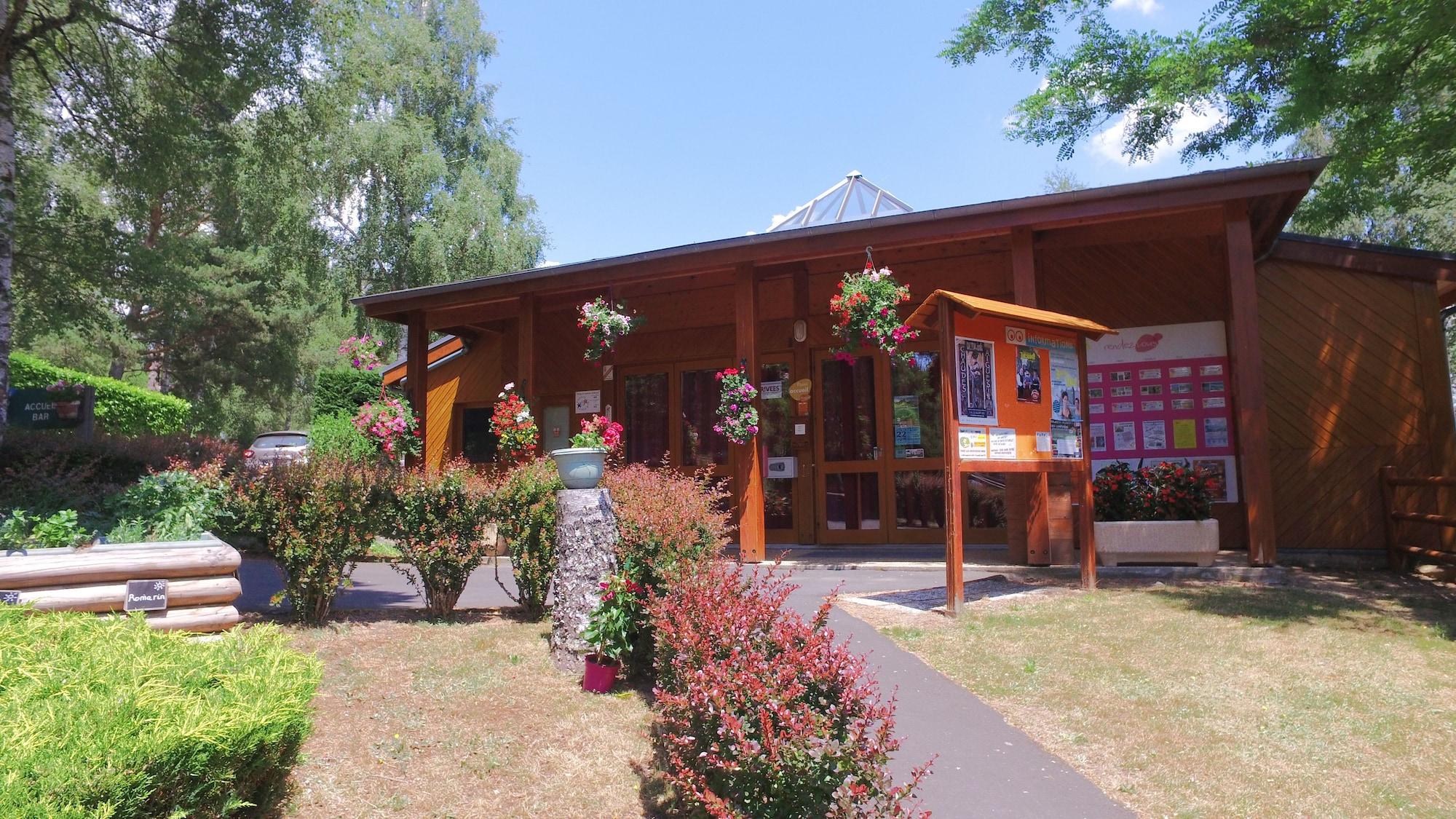 Vista Lobby VVF Aubrac, Chaudes-Aigues
